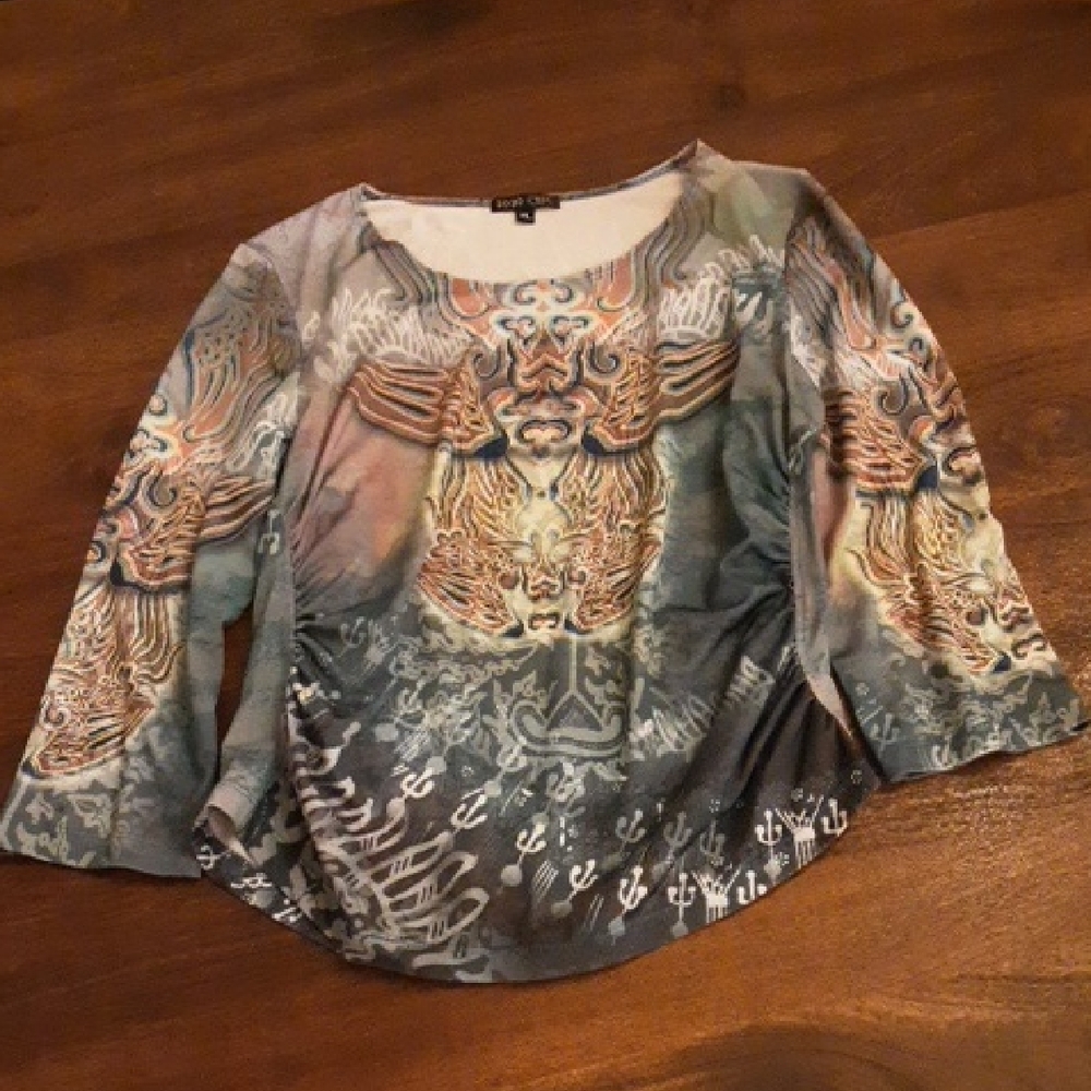 BOHO CHIC Women's Graphic Blouse with Multicolor Design